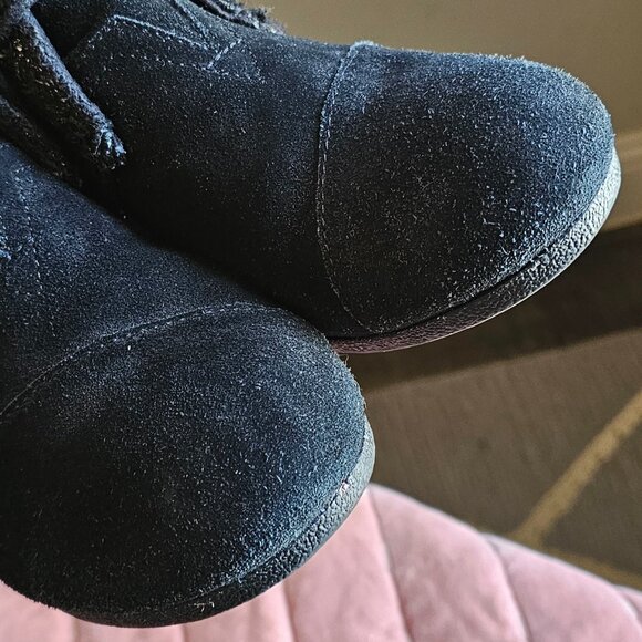 10 Toms Suede Leather Black + Metallic Textile Lace-up Ankle Booties Wedge Heel - Picture 5 of 8